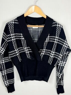 Allie Rose Plaid Knit Cropped Sweater Small Black White V Neck Preppy Academia